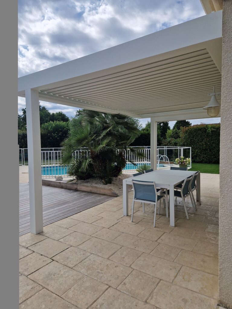 pergola bioclimatique Biossun 230
